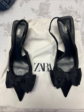 Zara Black Pointed Slingback Heels with Bow